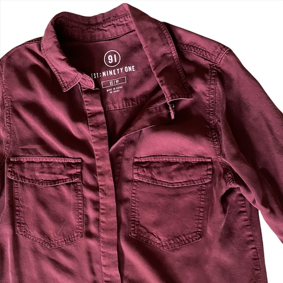 Button down blouse - Picture 3 of 7